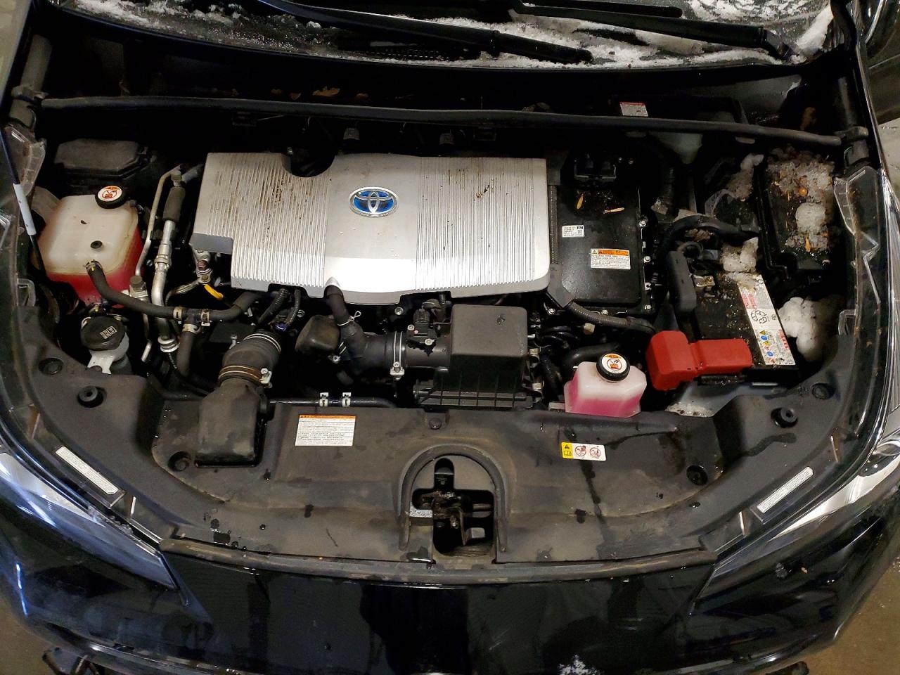 2019 TOYOTA PRIUS photo 11