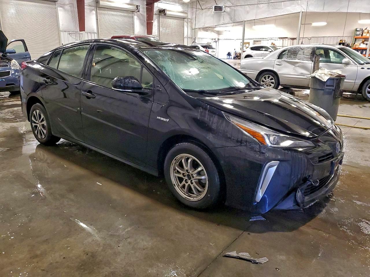 2019 TOYOTA PRIUS photo 4