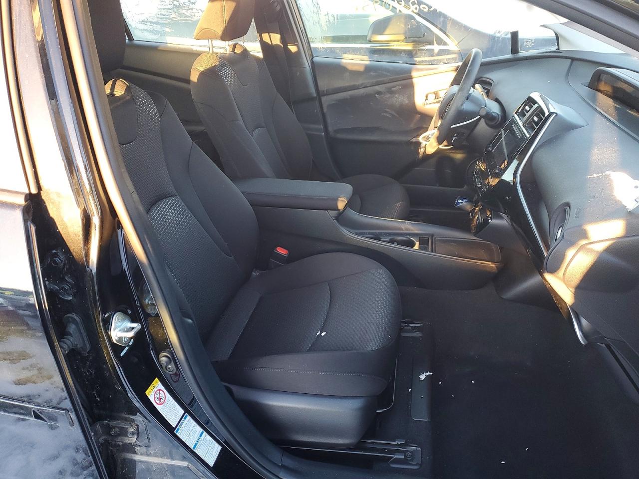 2019 TOYOTA PRIUS photo 7