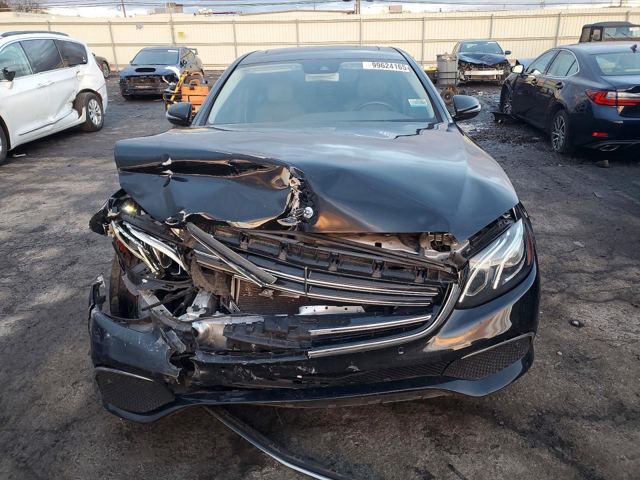 2018 MERCEDES-BENZ E 300 4MATIC photo 5