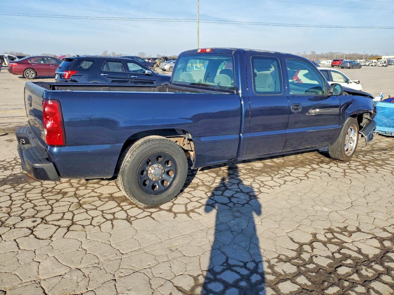 2007 CHEVROLET SILVERADO C1500 CLASSIC photo 3