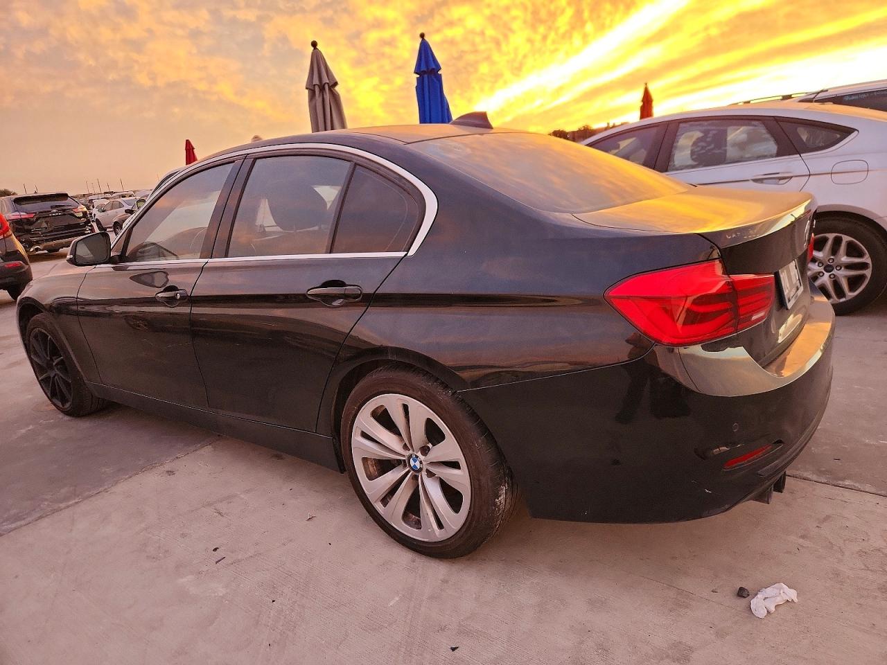 2017 BMW 330 I photo 2