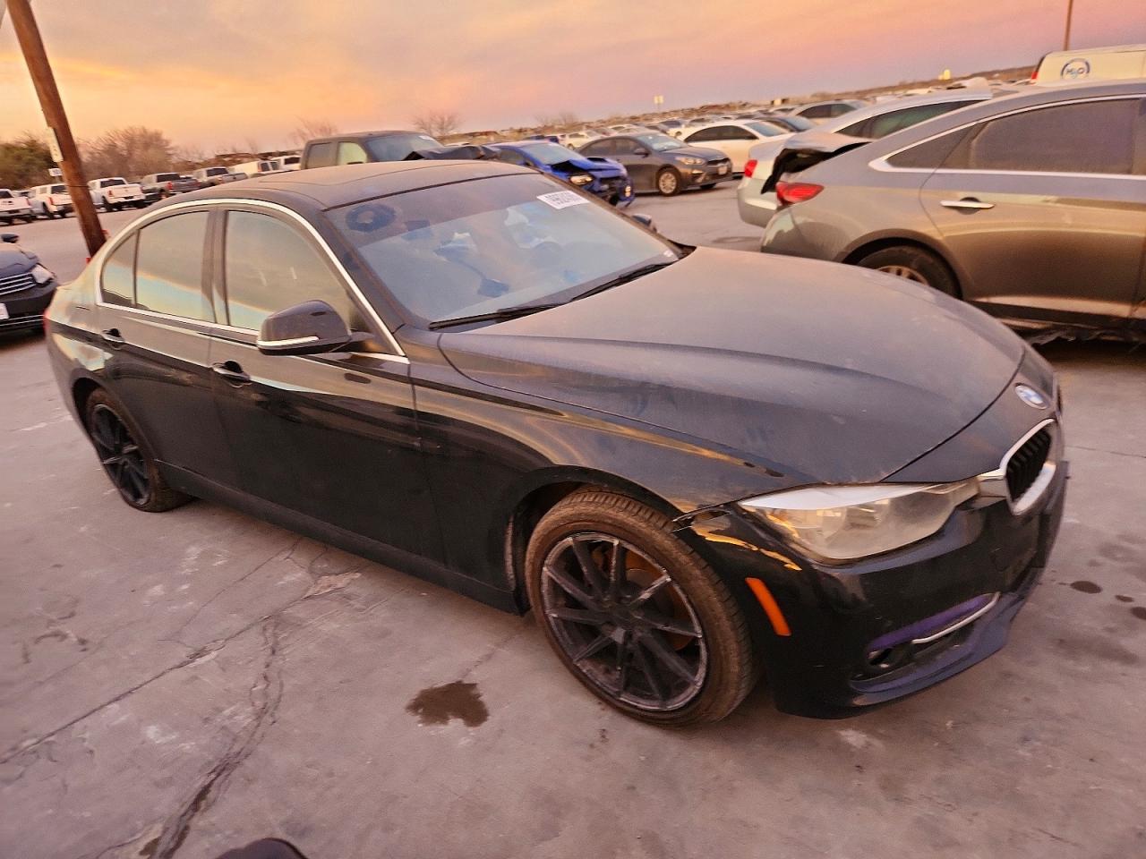 2017 BMW 330 I photo 4