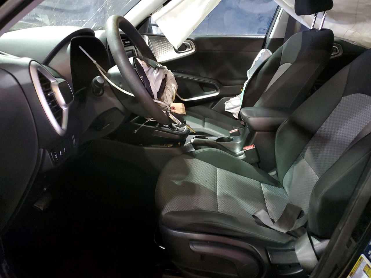 2024 KIA SOUL LX photo 7
