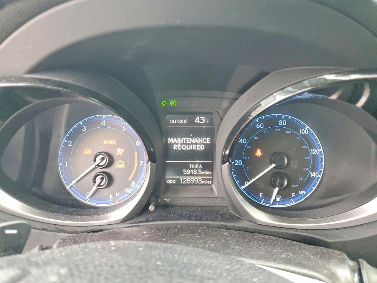 2016 TOYOTA COROLLA L photo 9