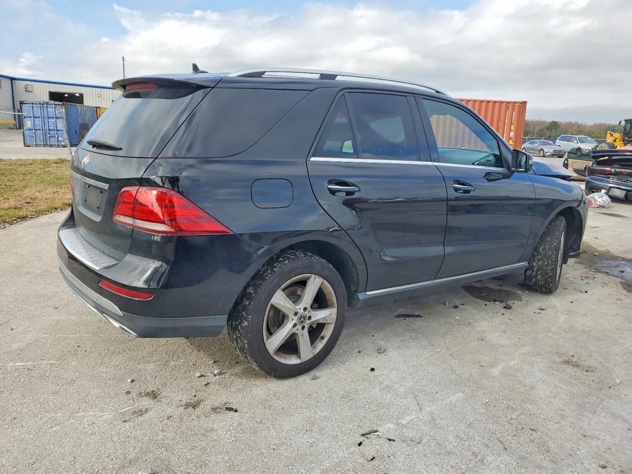 2017 MERCEDES-BENZ GLE 350 photo 7