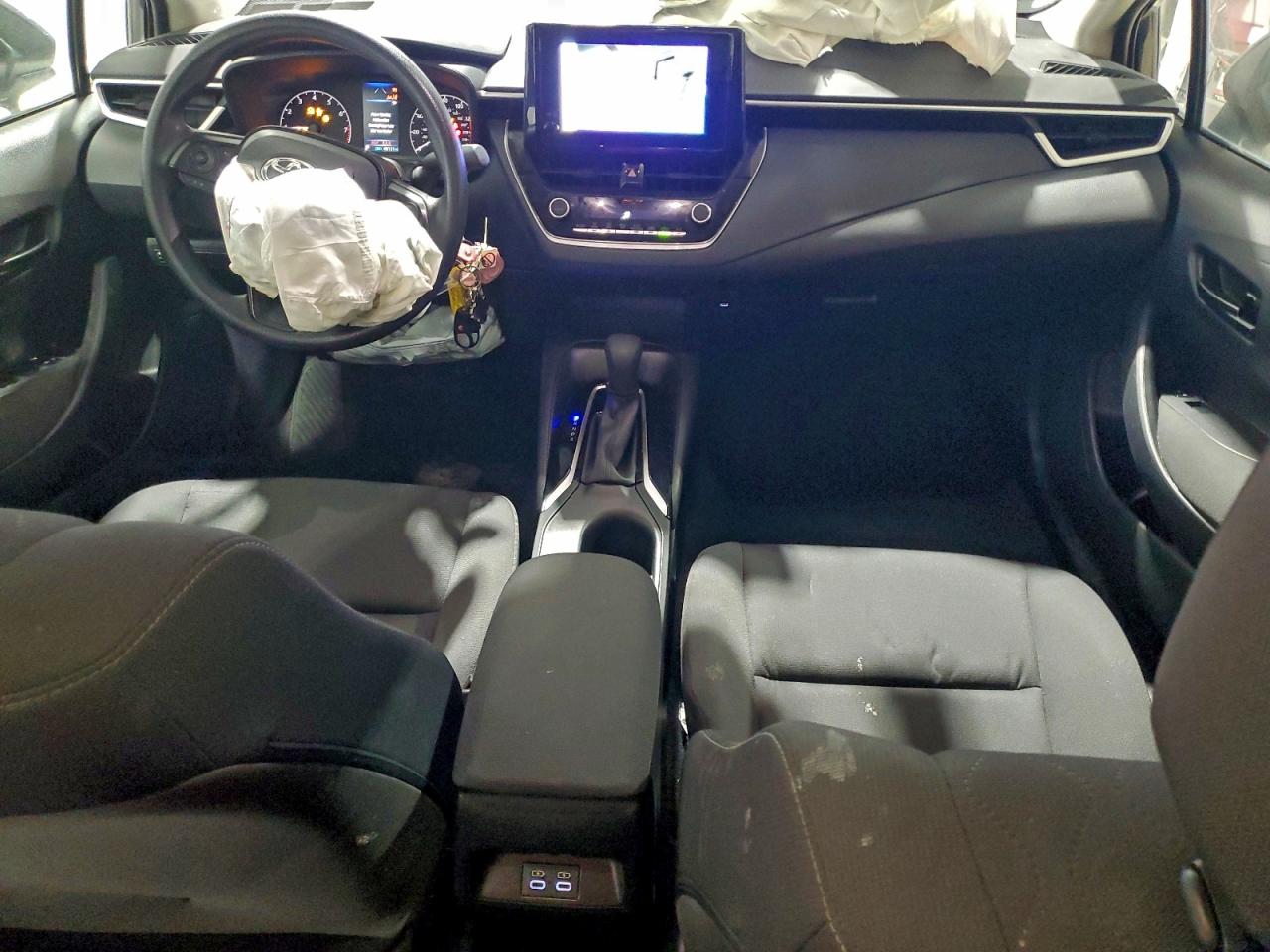 2023 TOYOTA COROLLA LE photo 8