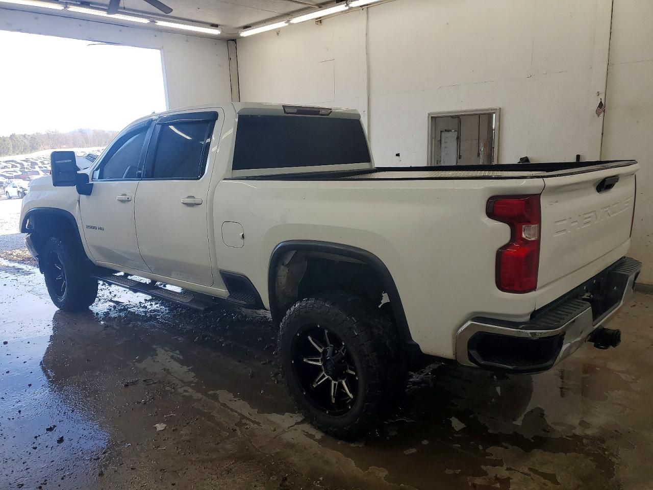 2020 CHEVROLET SILVERADO K2500 HEAVY DUTY LT photo 2