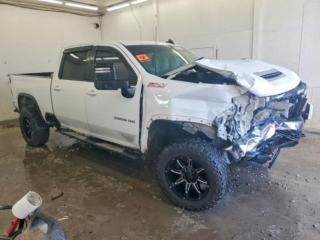 2020 CHEVROLET SILVERADO K2500 HEAVY DUTY LT photo 4