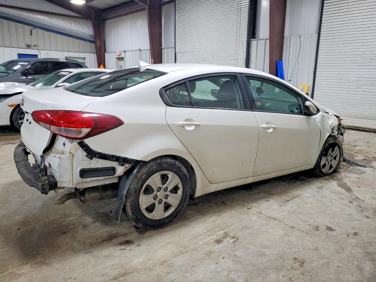 2017 KIA FORTE LX photo 3