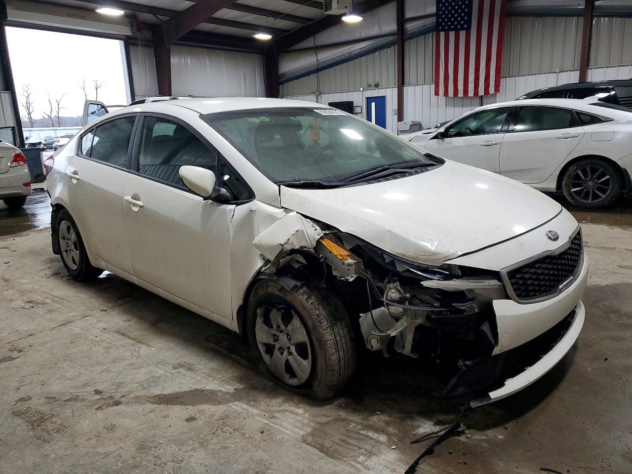 2017 KIA FORTE LX photo 4