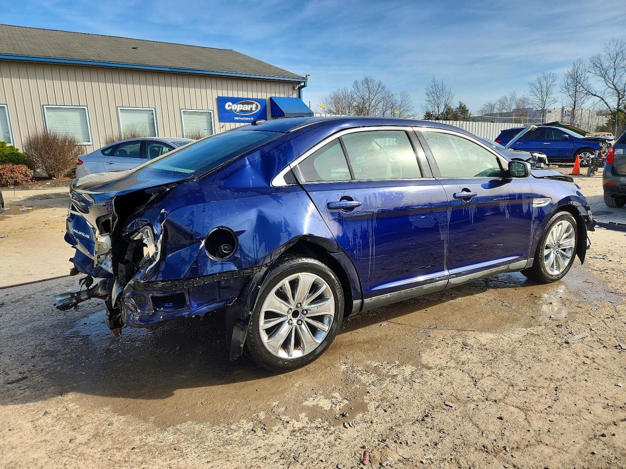 2011 FORD TAURUS LIMITED photo 3