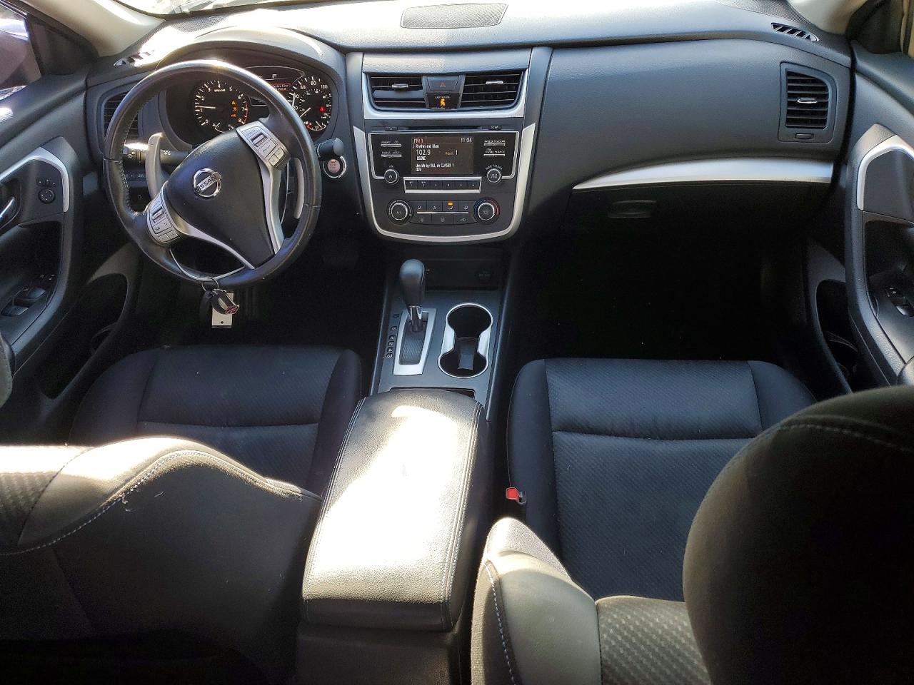 2017 NISSAN ALTIMA 2.5 SR photo 8