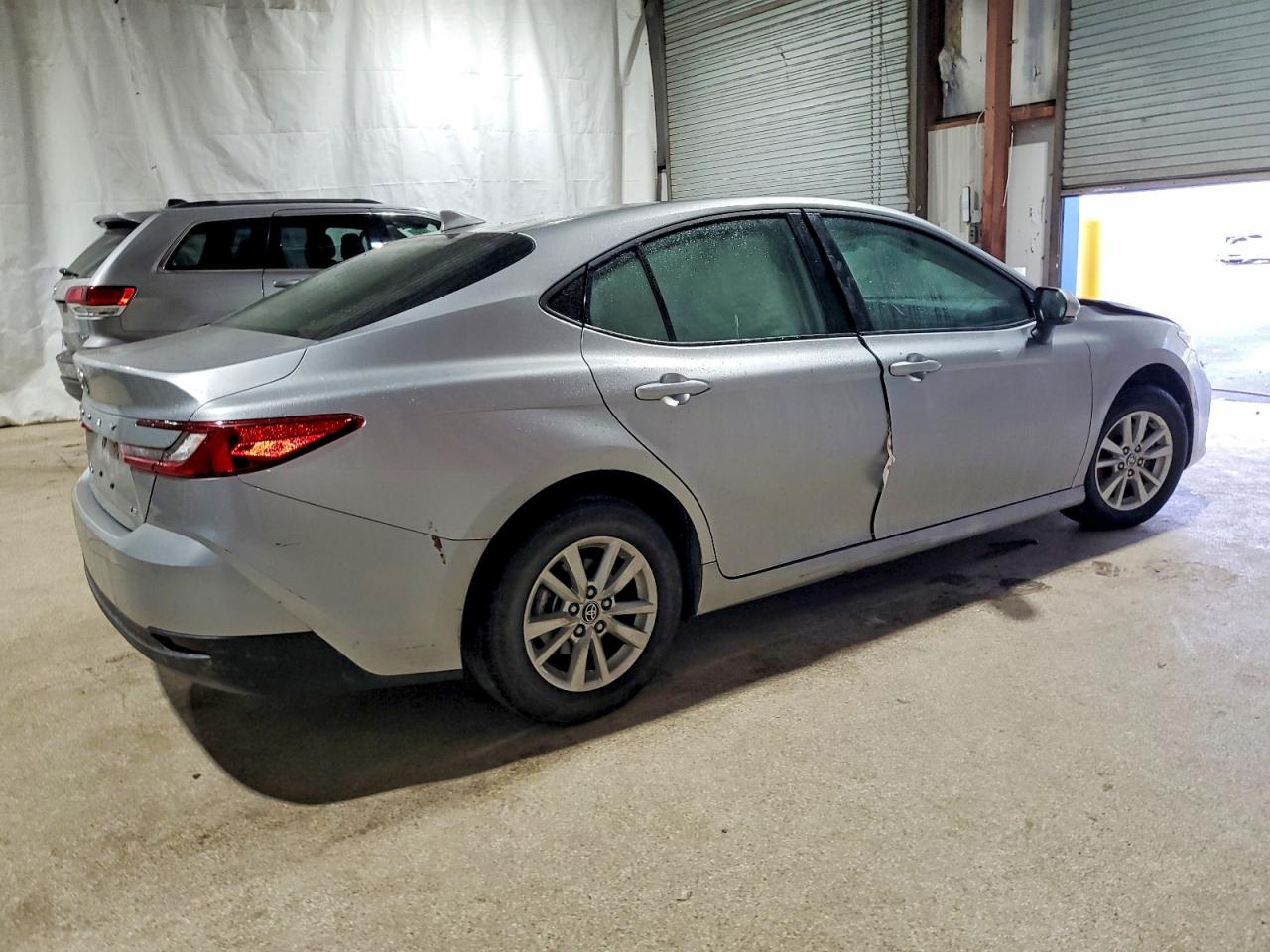 2025 TOYOTA CAMRY XSE photo 3