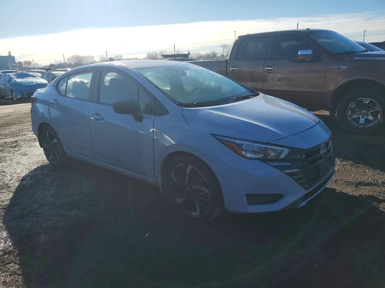 2024 NISSAN VERSA SR photo 4