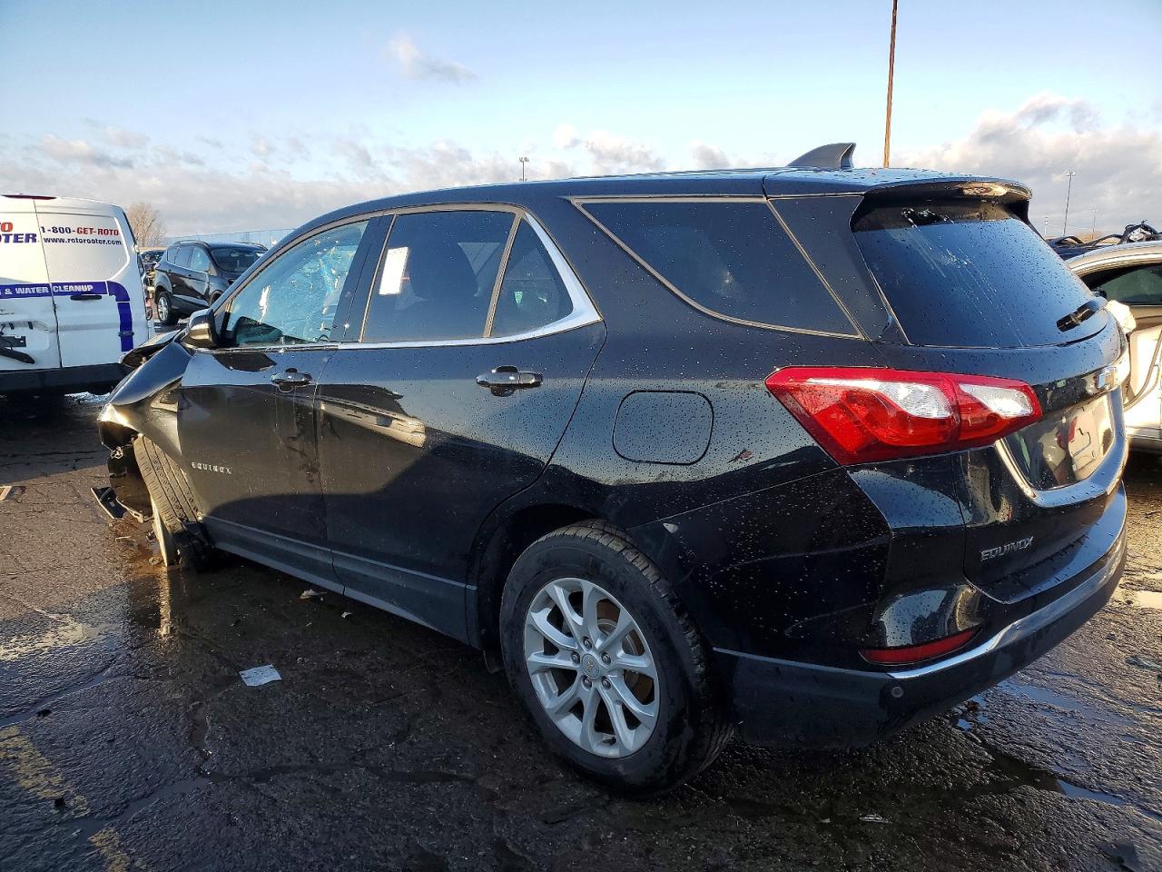 2019 CHEVROLET EQUINOX LT photo 2