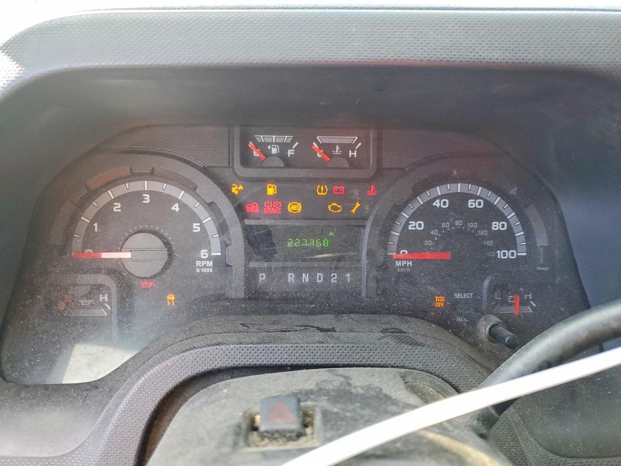 2011 FORD ECONOLINE E250 VAN photo 9