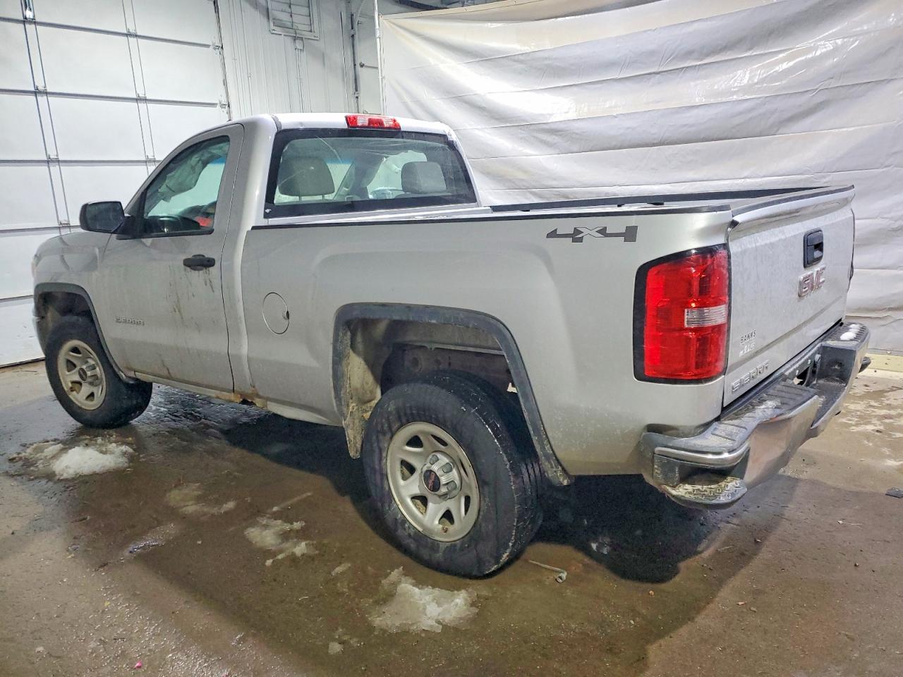 2015 GMC SIERRA K1500 photo 2