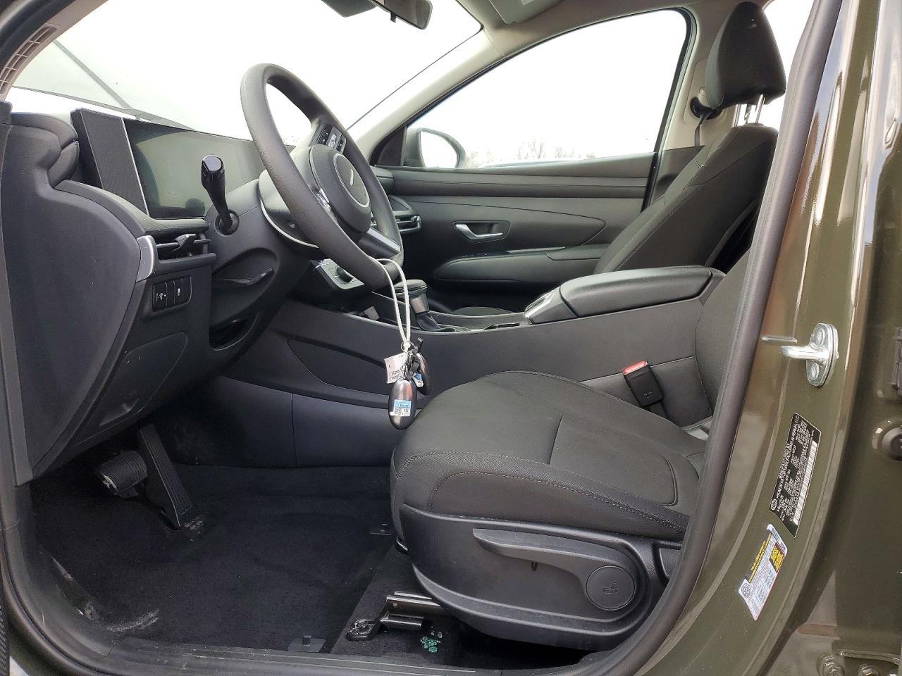 2025 HYUNDAI TUCSON SE photo 7