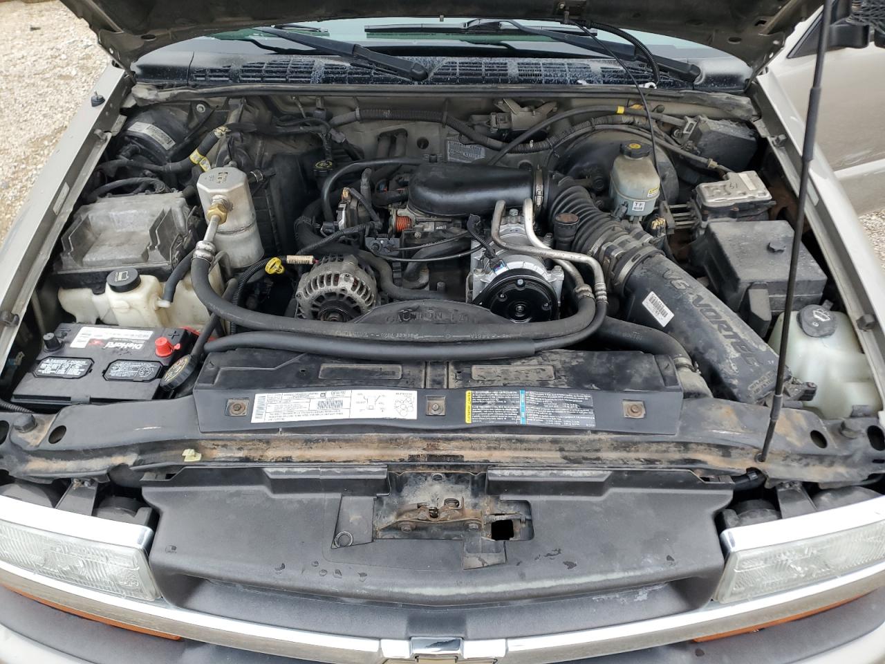 2002 CHEVROLET S TRUCK S10 photo 11