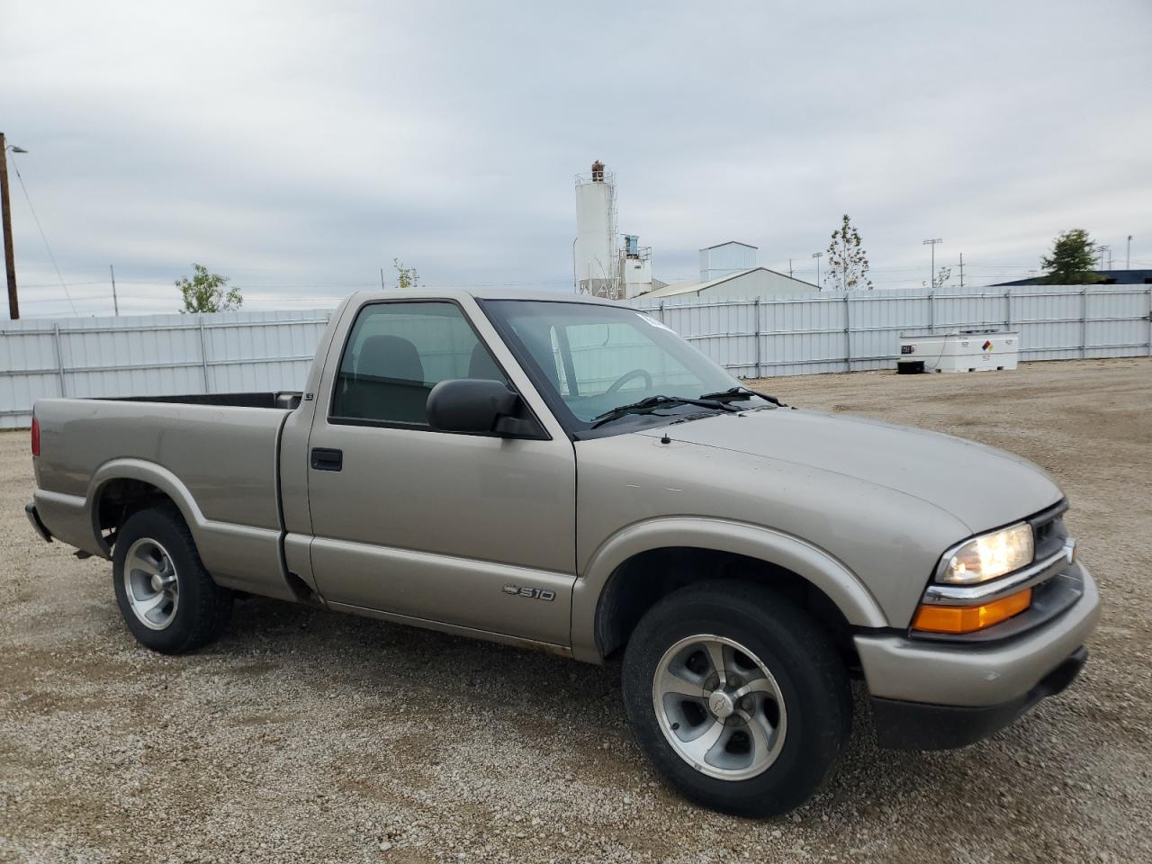 2002 CHEVROLET S TRUCK S10 photo 4
