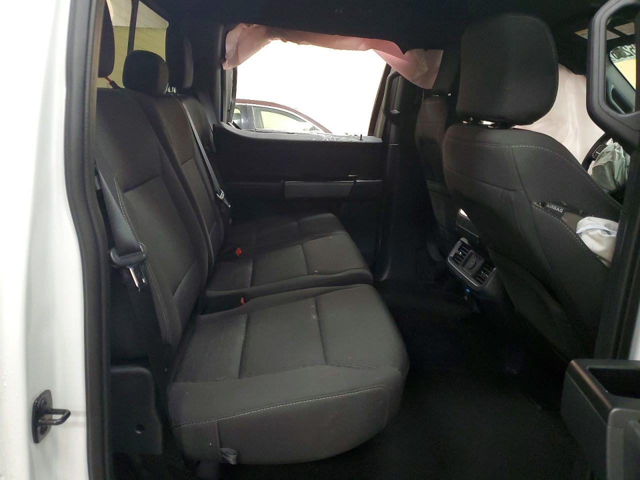 2025 FORD F150 XLT photo 37