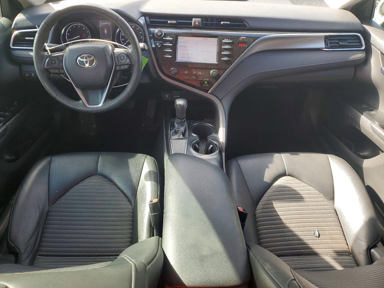 2018 TOYOTA CAMRY L photo 22