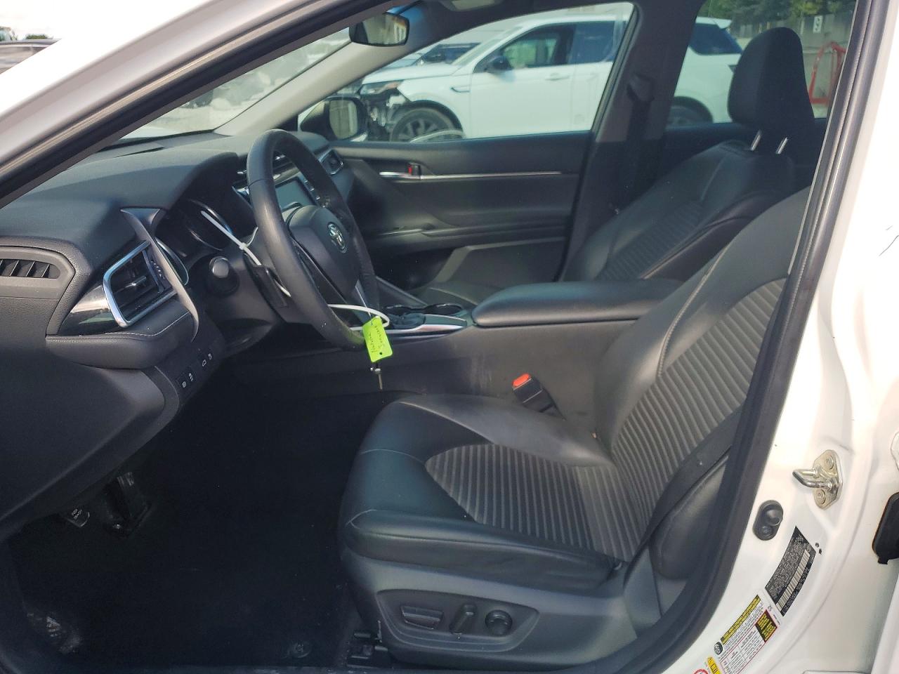 2018 TOYOTA CAMRY L photo 19