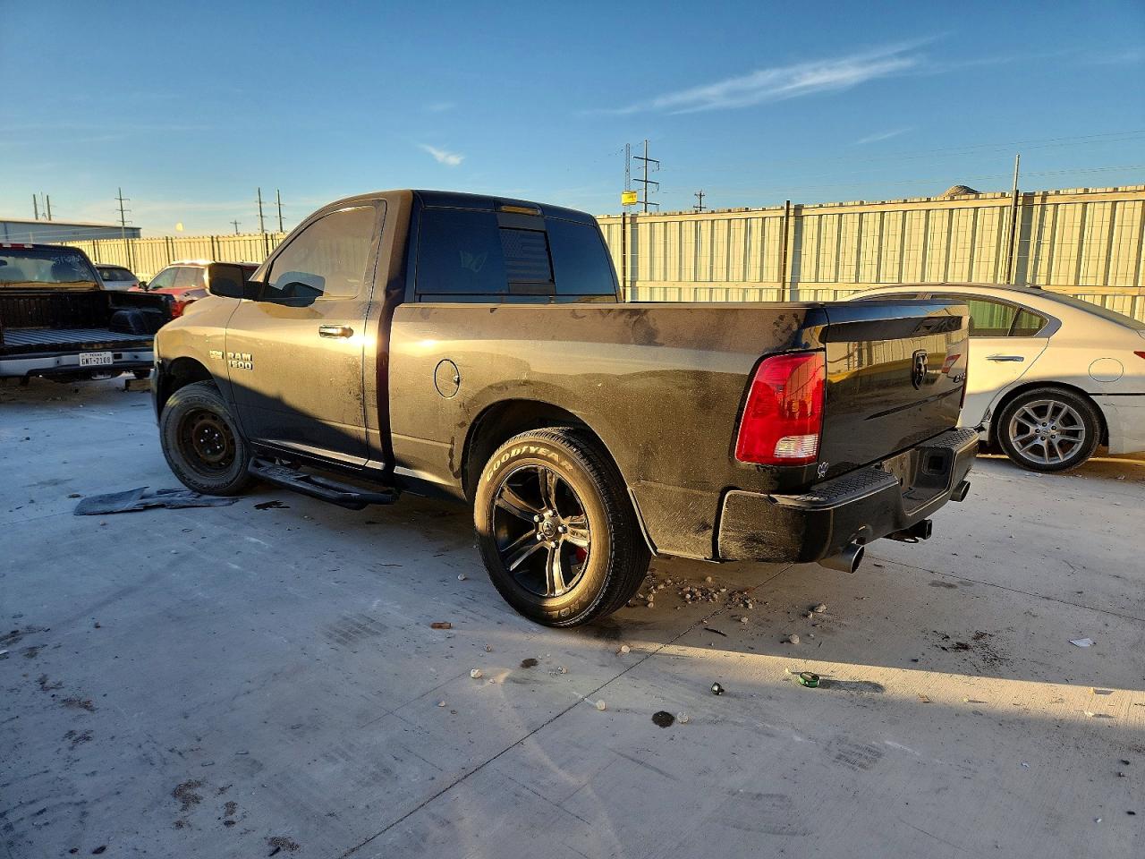 2016 RAM 1500 SPORT photo 4