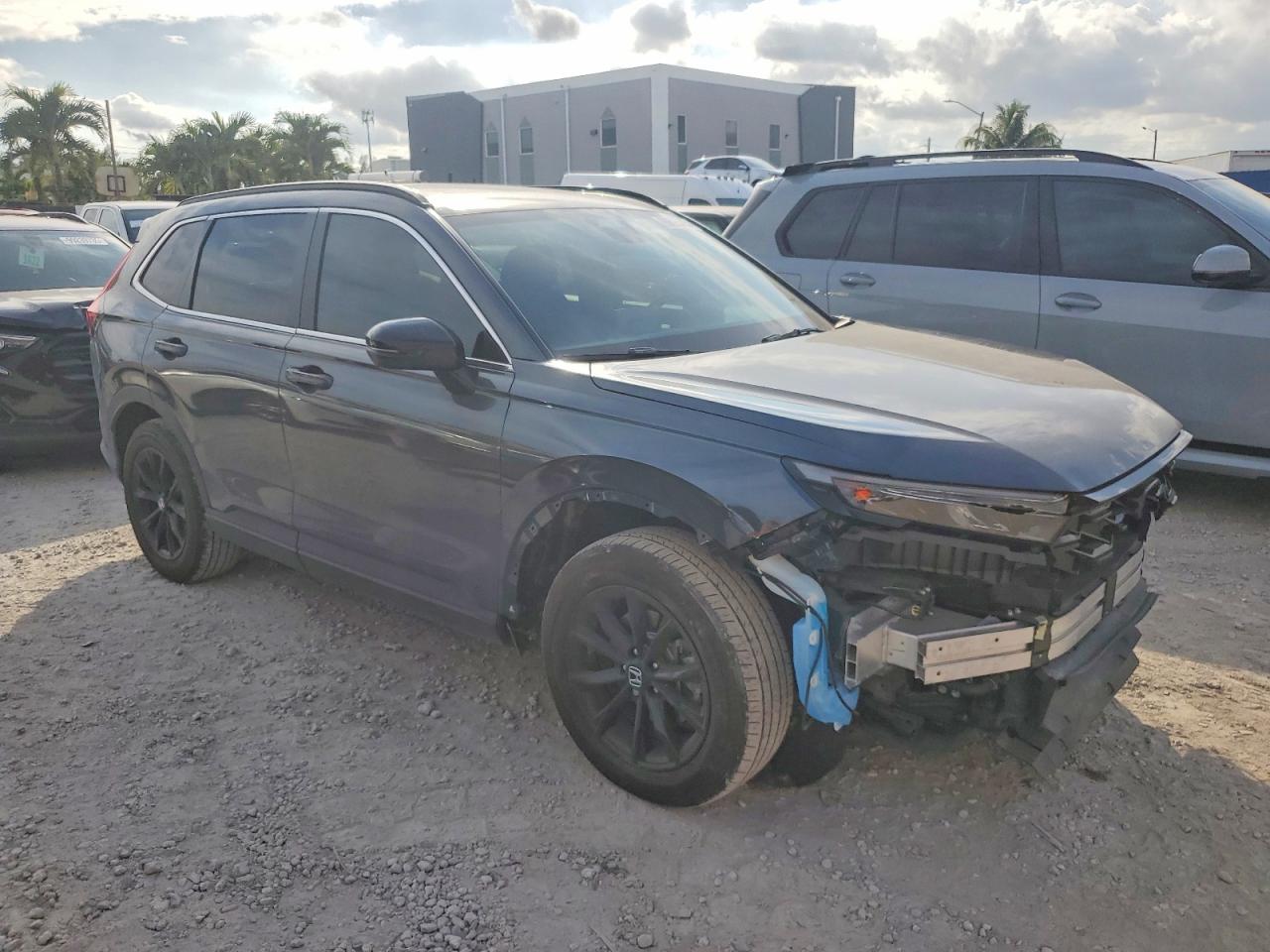 2025 HONDA CR-V SPORT-L photo 4
