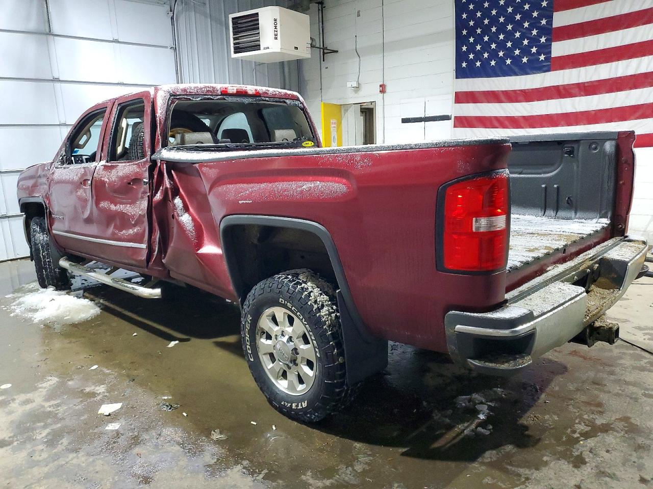 2015 GMC SIERRA K2500 SLT photo 2