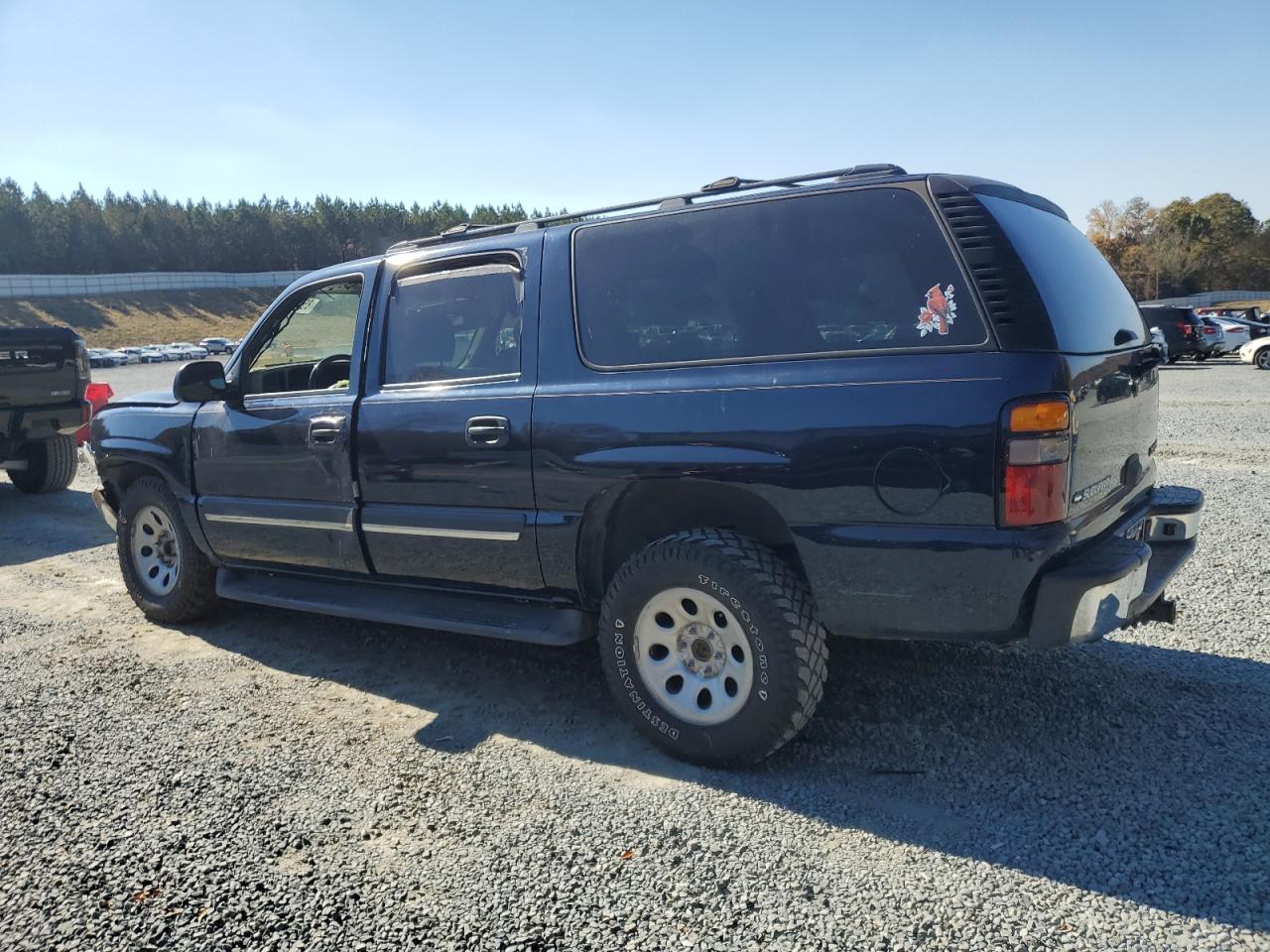 2005 CHEVROLET SUBURBAN C1500 photo 2