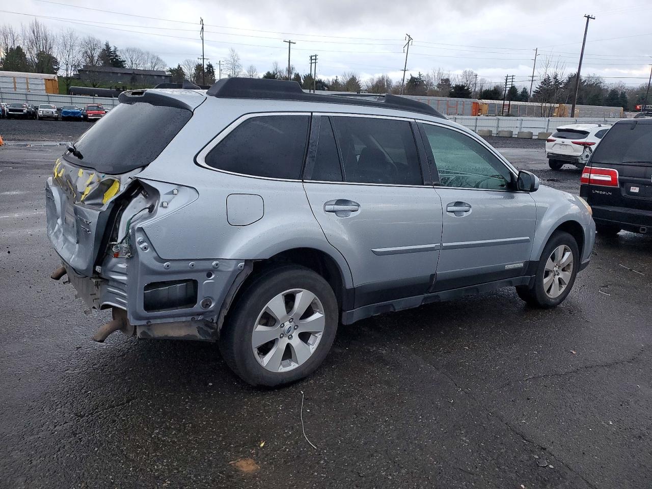 2012 SUBARU OUTBACK 3.6R LIMITED photo 3