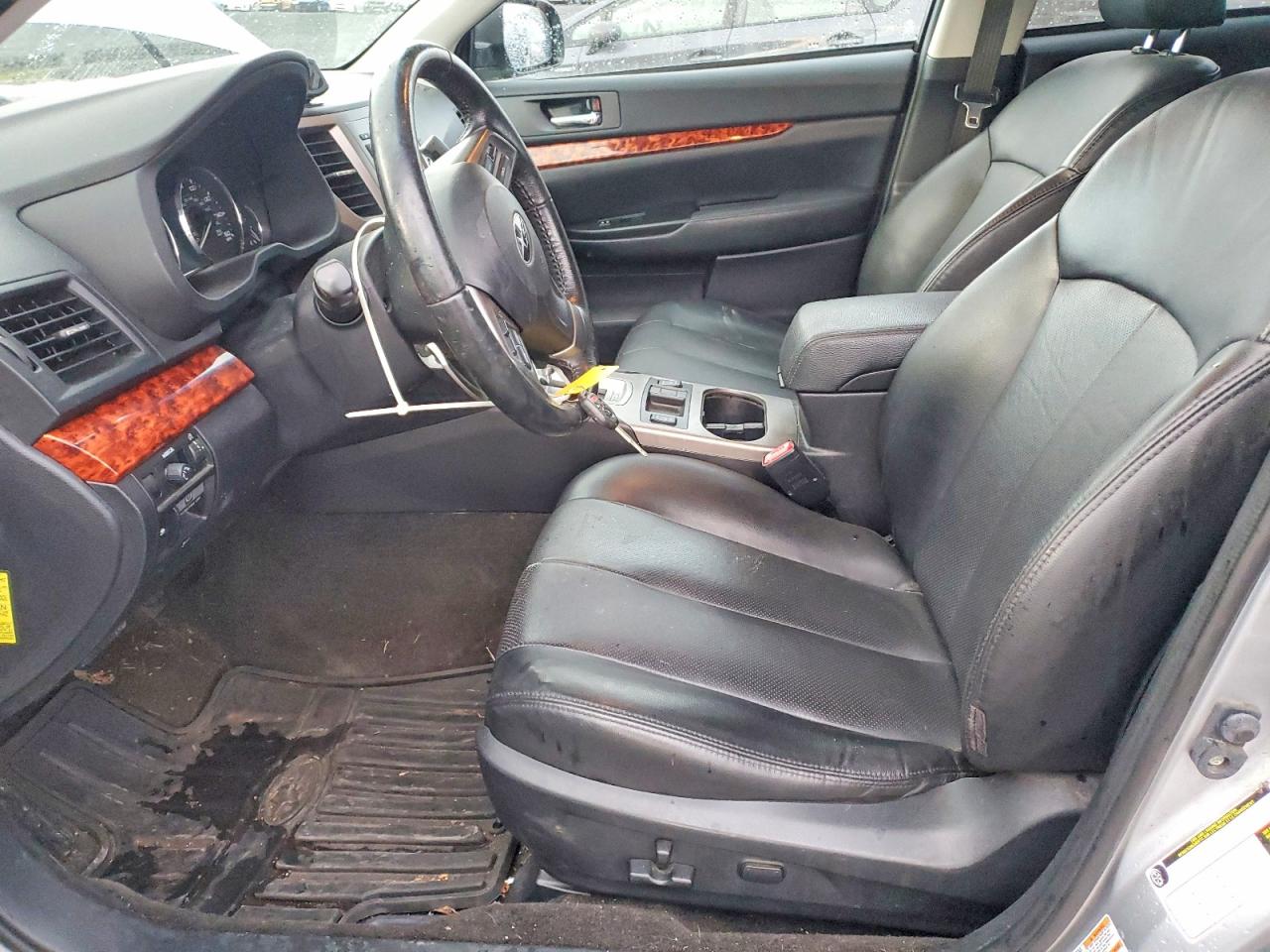 2012 SUBARU OUTBACK 3.6R LIMITED photo 7