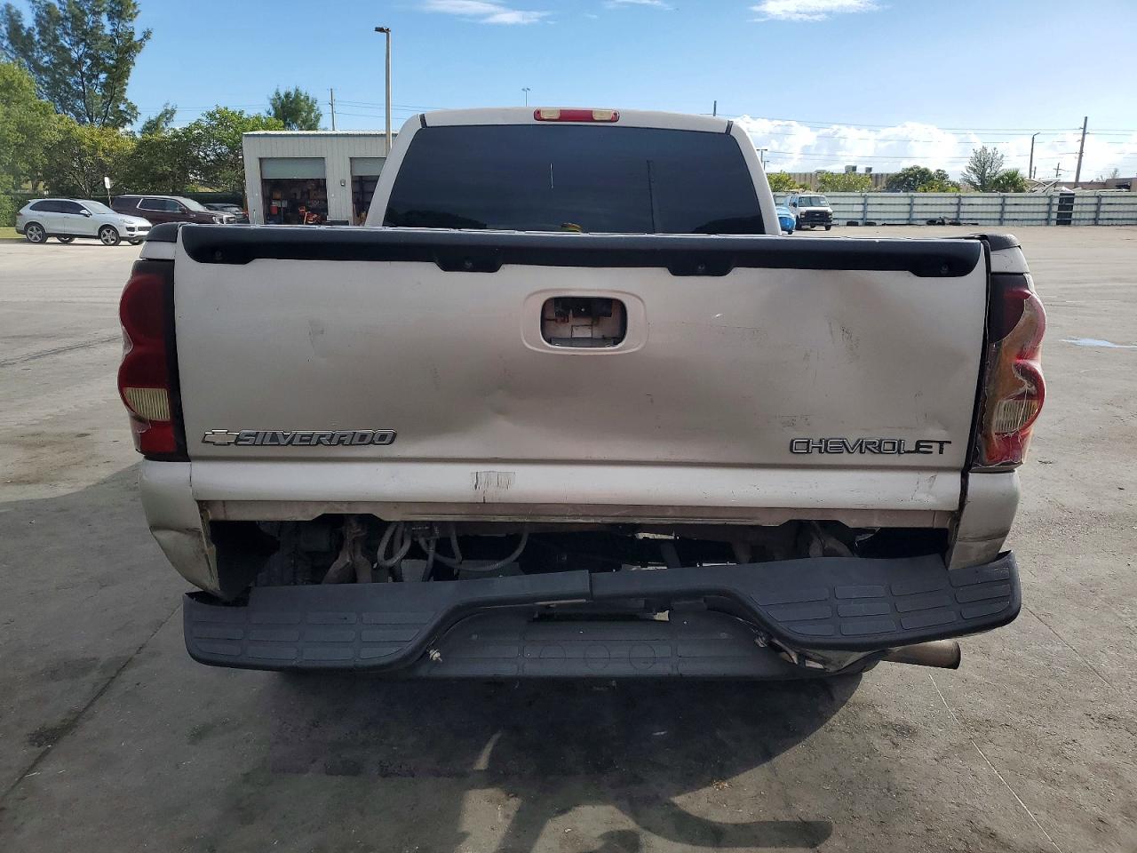 2004 CHEVROLET SILVERADO K1500 photo 6