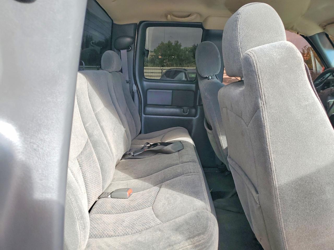 2004 CHEVROLET SILVERADO K1500 photo 10