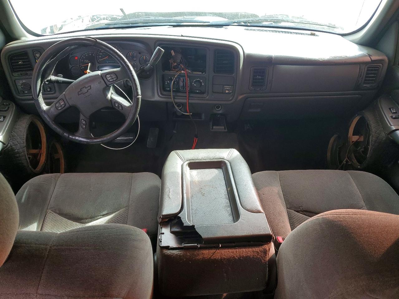 2004 CHEVROLET SILVERADO K1500 photo 8