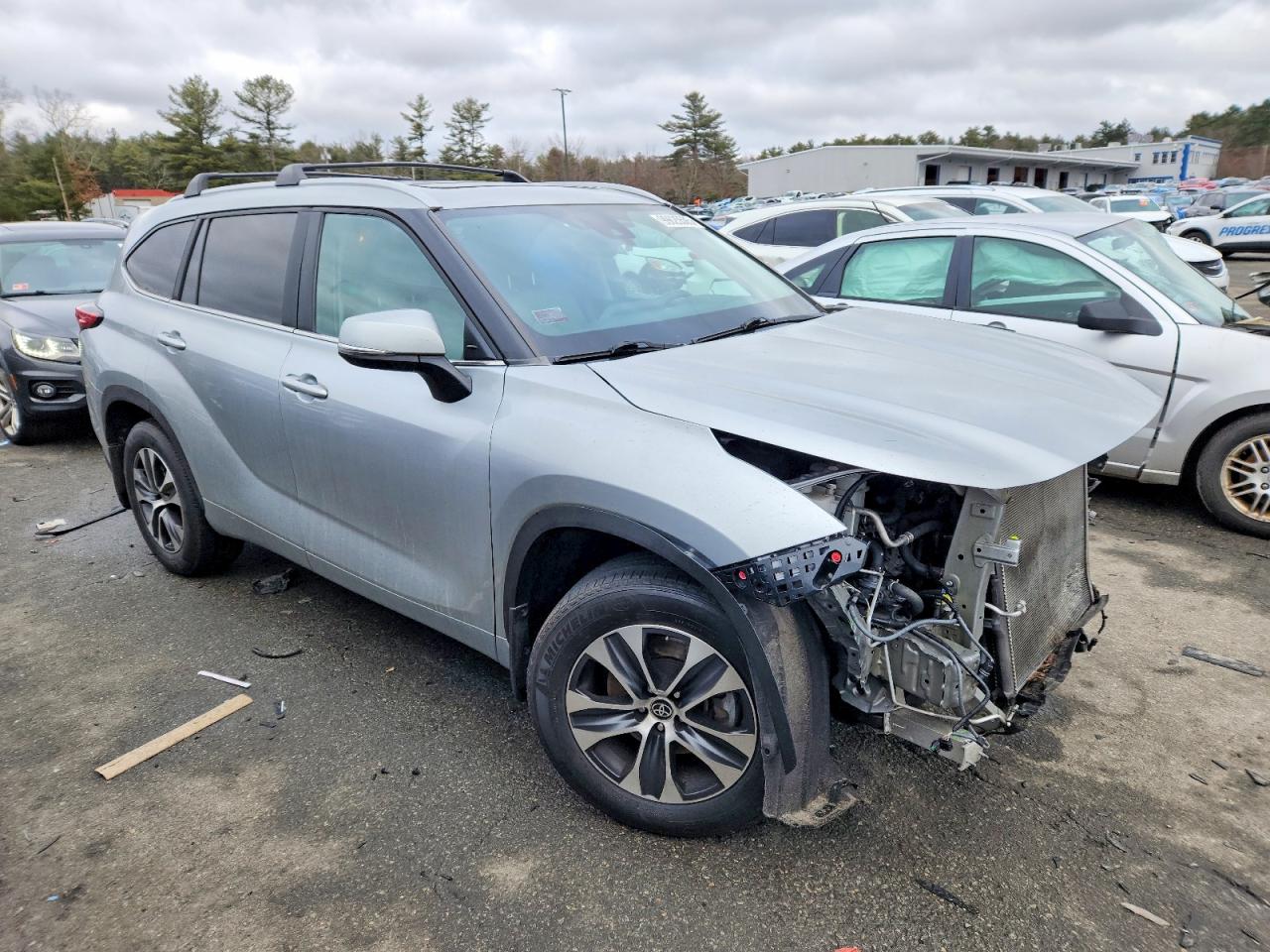 2023 TOYOTA HIGHLANDER L photo 4