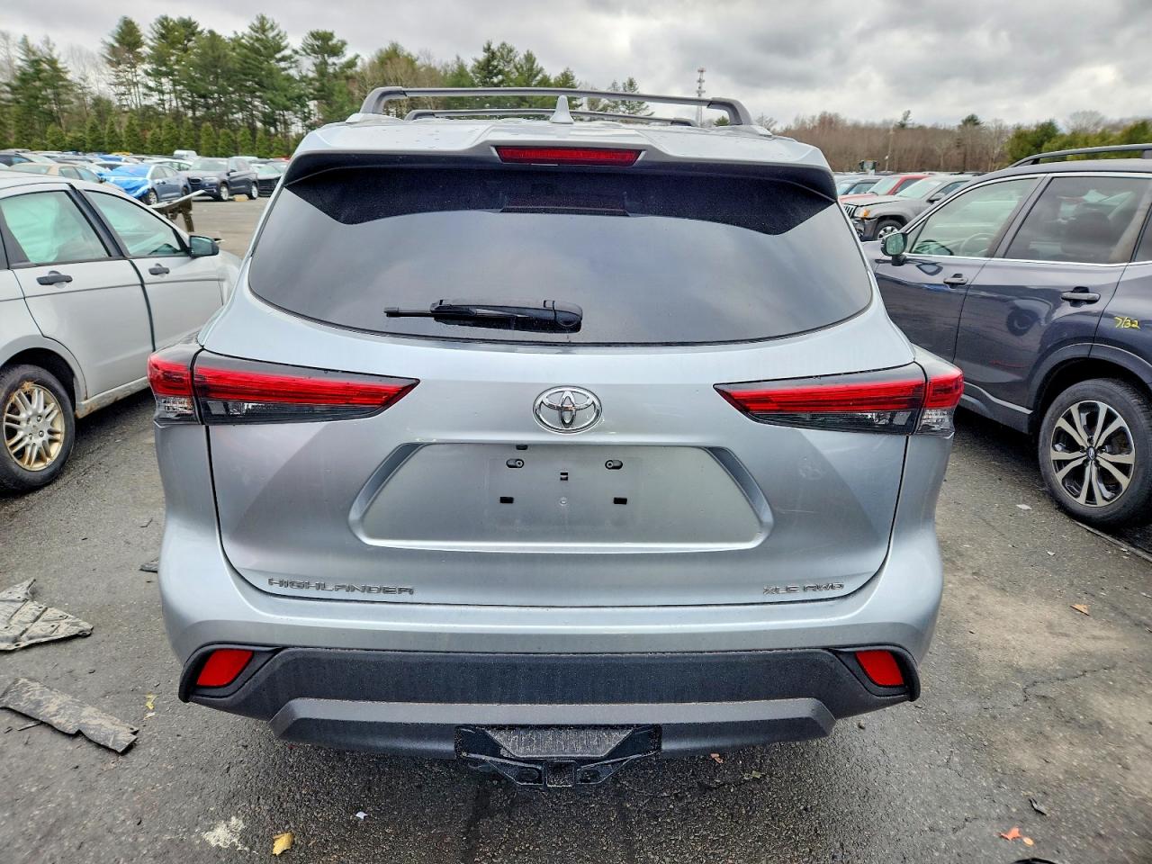 2023 TOYOTA HIGHLANDER L photo 6