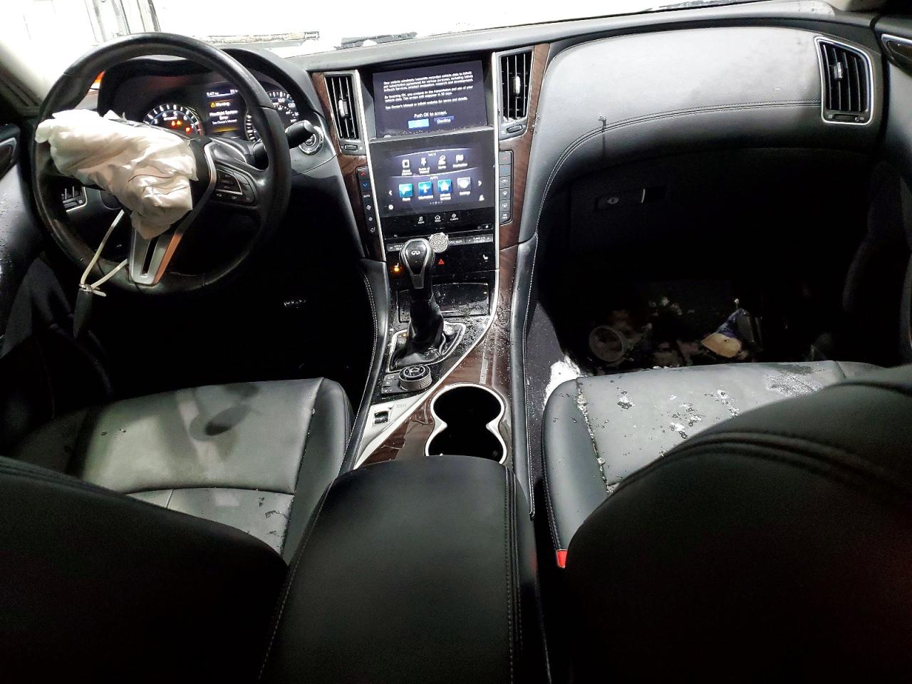 2018 INFINITI Q50 LUXE photo 8
