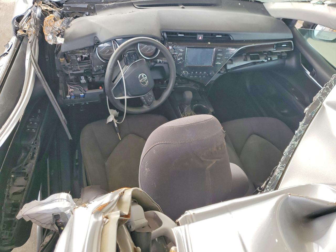 2019 TOYOTA CAMRY L photo 8