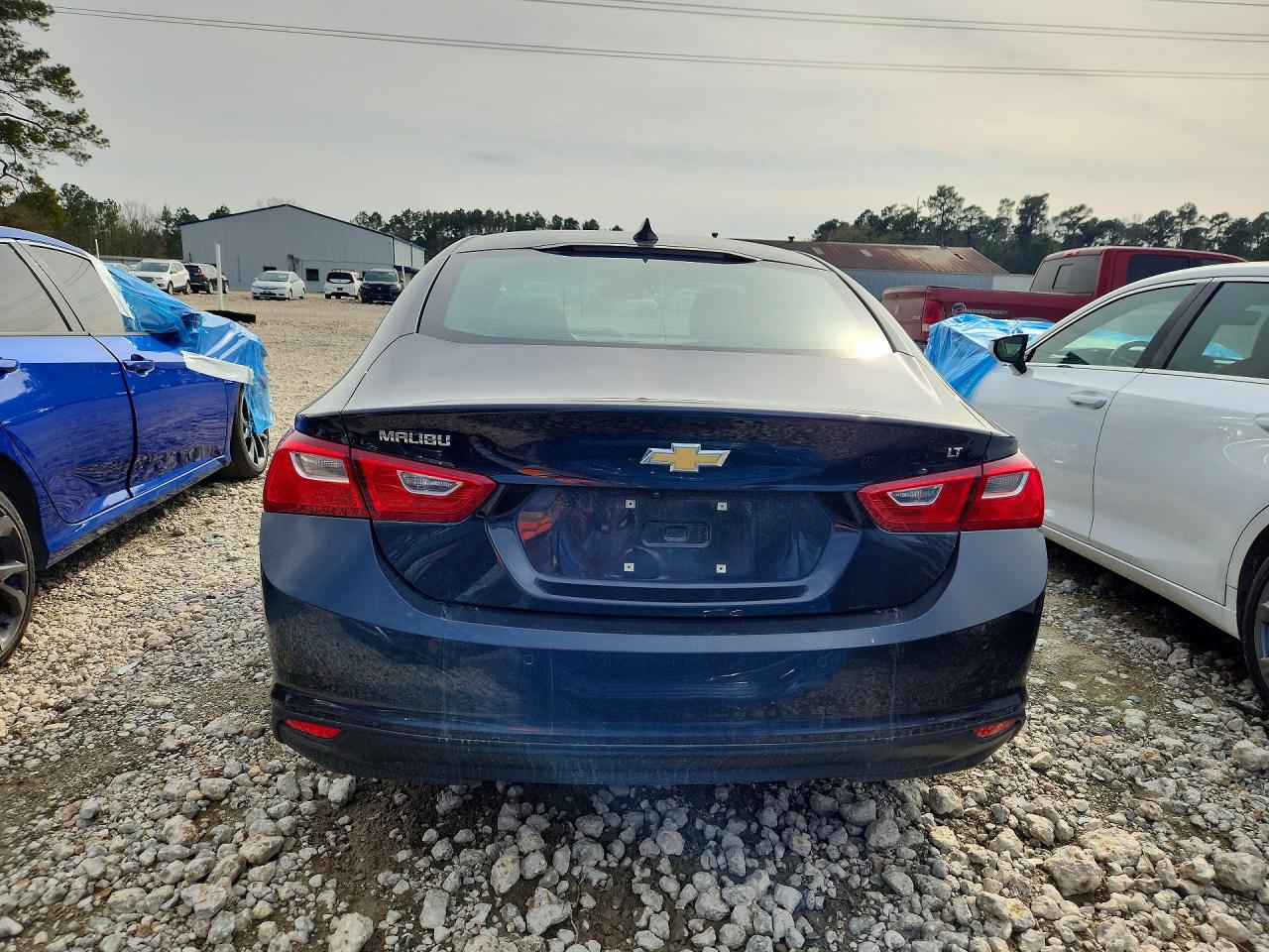 2023 CHEVROLET MALIBU LT photo 6