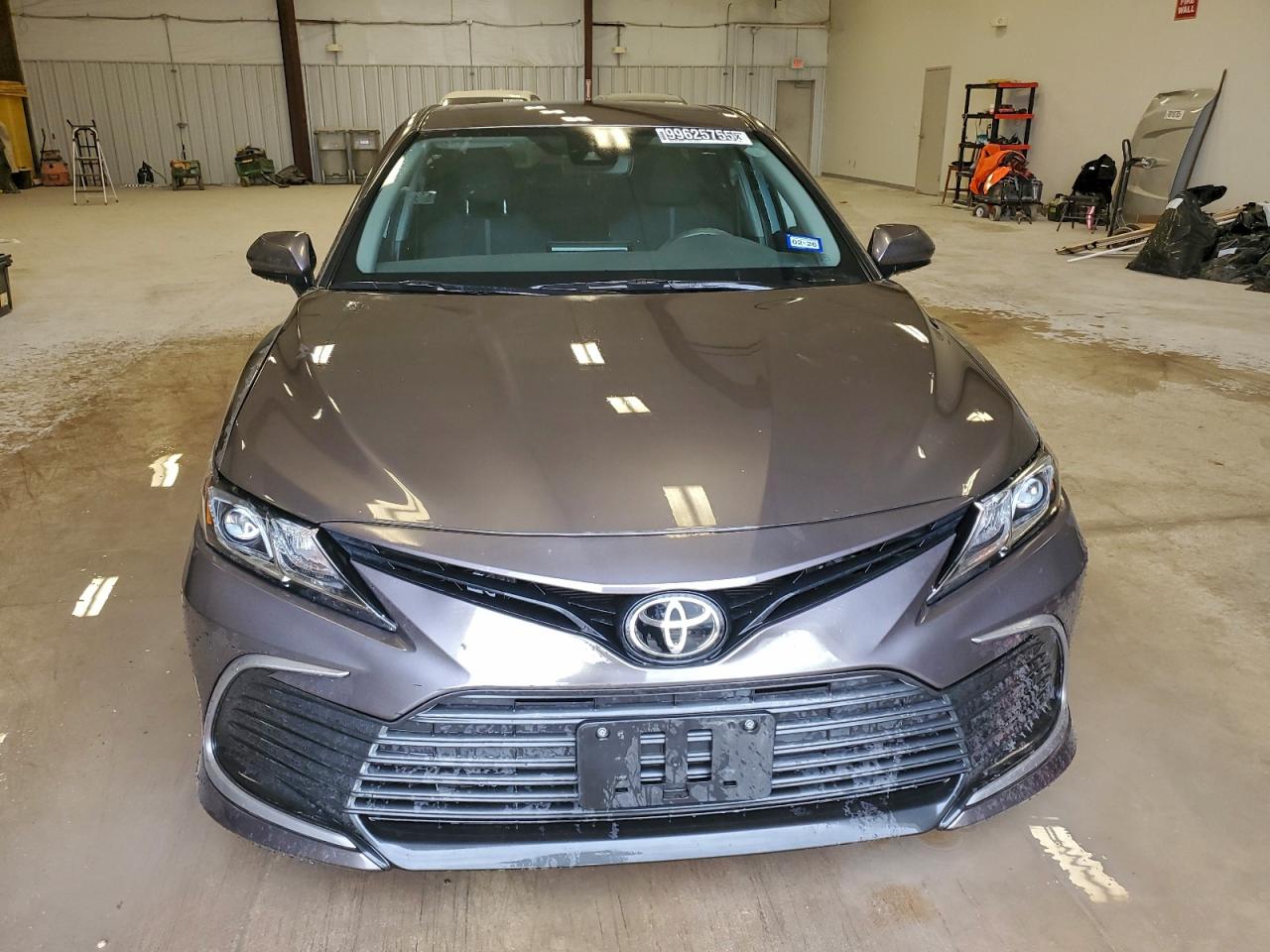2023 TOYOTA CAMRY LE photo 5