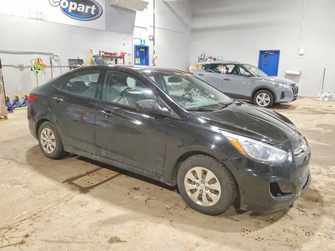 2016 HYUNDAI ACCENT SE photo 4