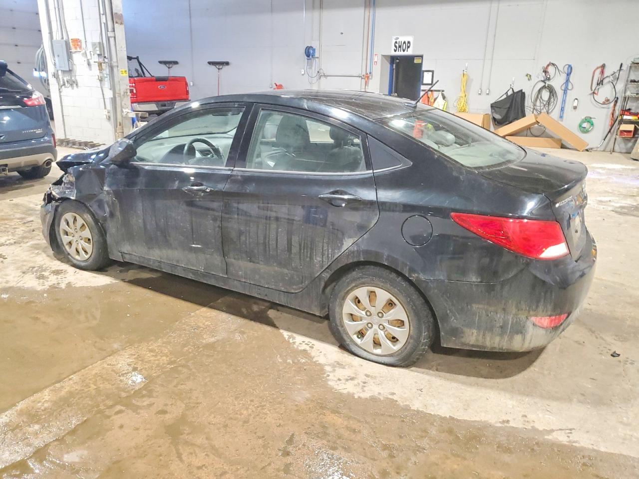 2016 HYUNDAI ACCENT SE photo 2