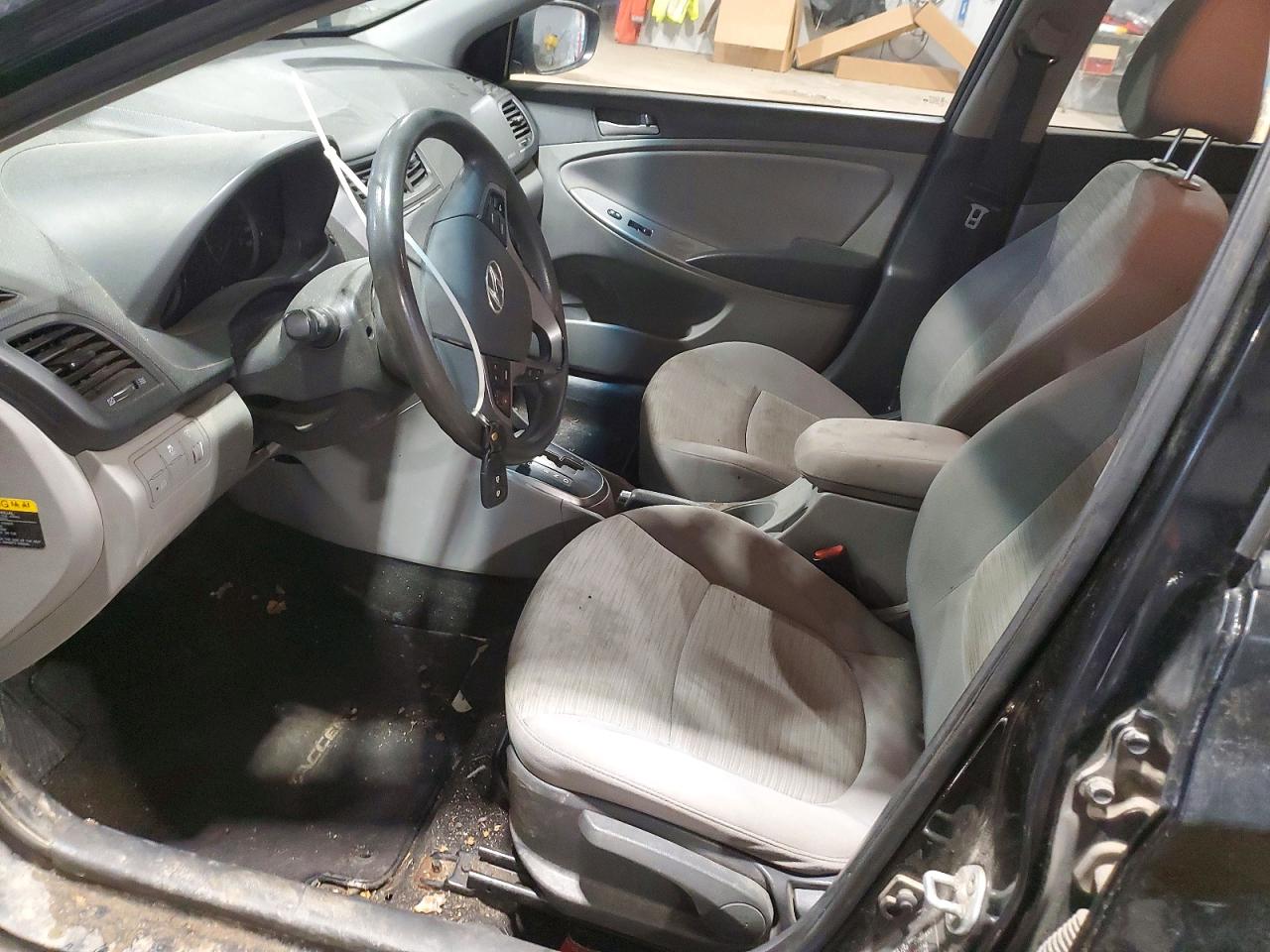 2016 HYUNDAI ACCENT SE photo 7