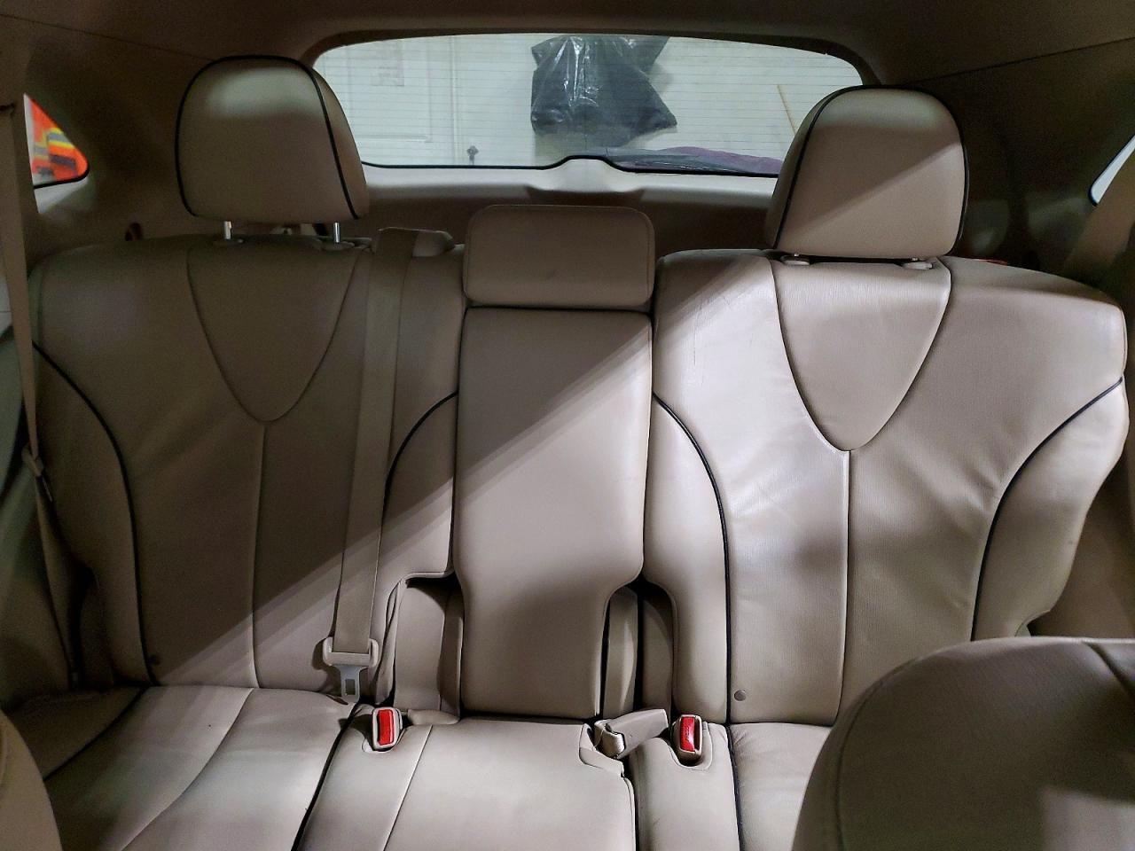 2011 TOYOTA VENZA photo 10