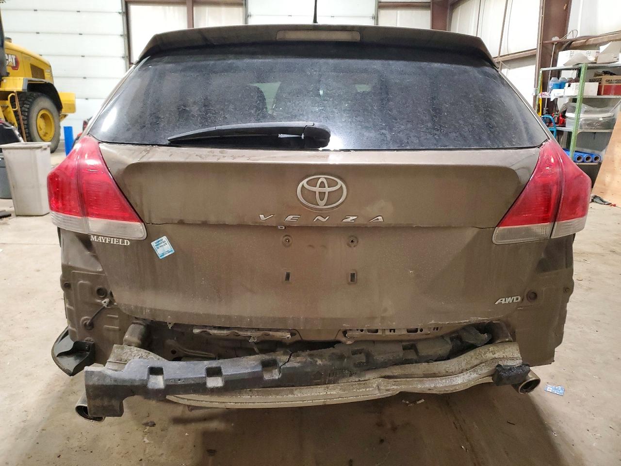 2011 TOYOTA VENZA photo 6