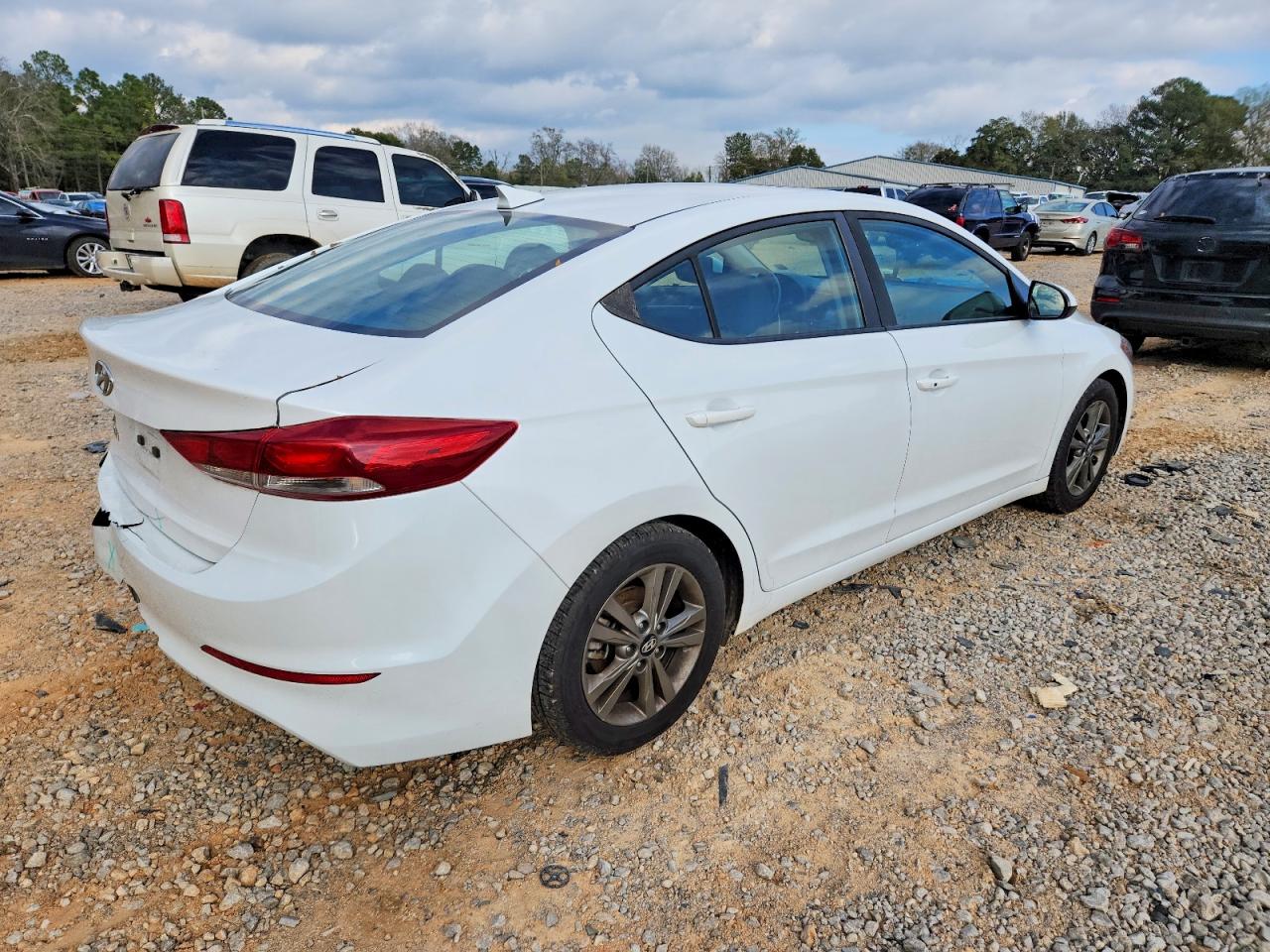 2018 HYUNDAI ELANTRA SEL photo 3