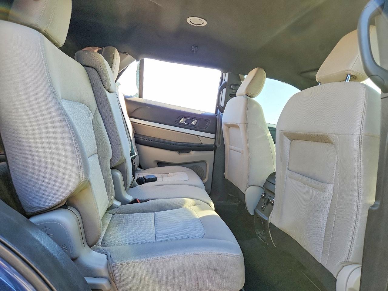 2018 FORD EXPLORER photo 11